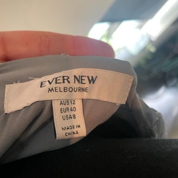 “Every New” Long Sleeve High-Low Dress – V-Neck, Defined Waist, Size 8 - Picture 5 of 11